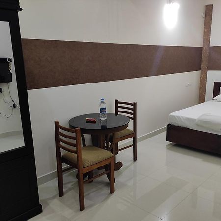Coral Homes Kochi ภายนอก รูปภาพ