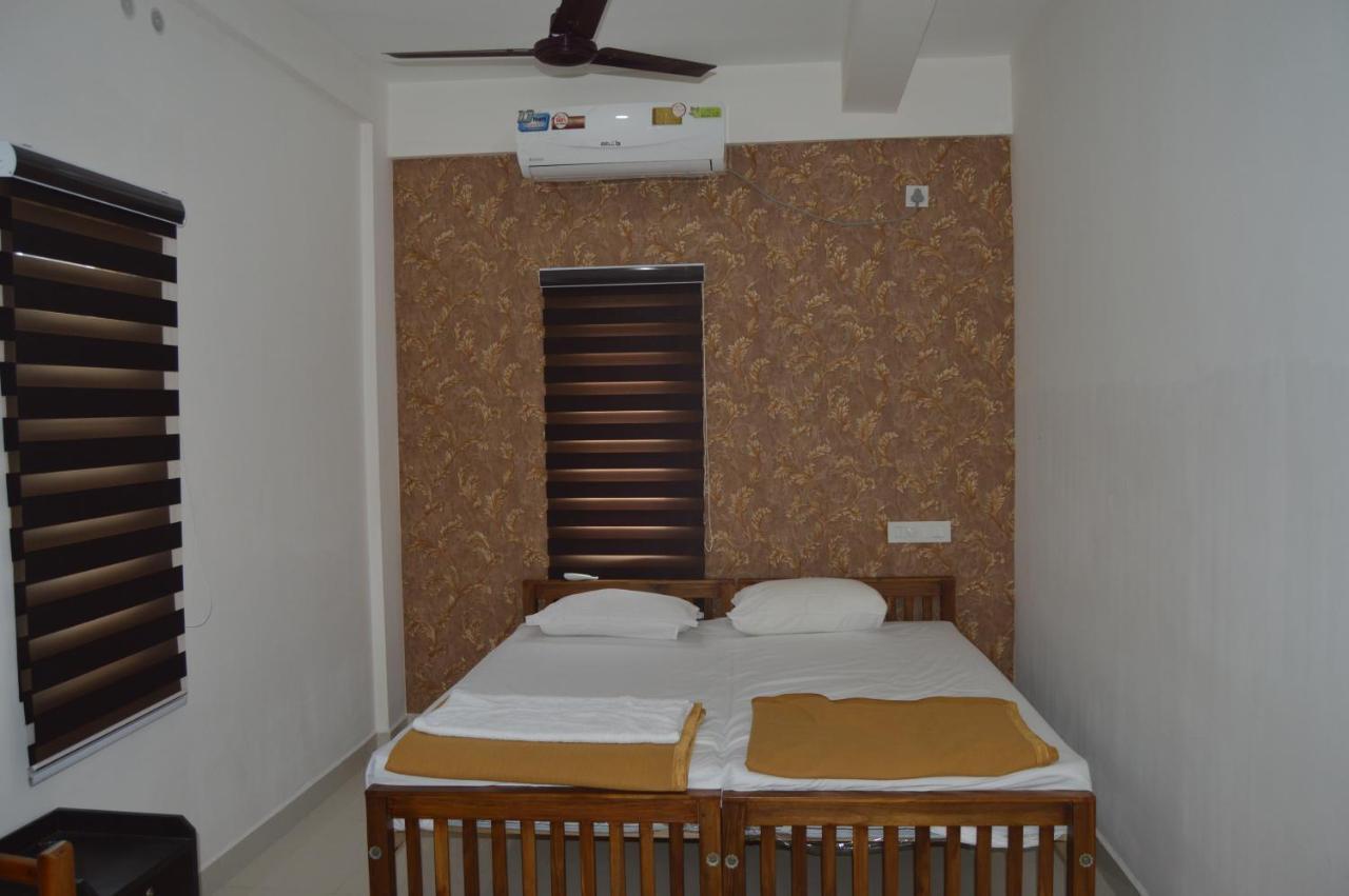 Coral Homes Kochi ภายนอก รูปภาพ
