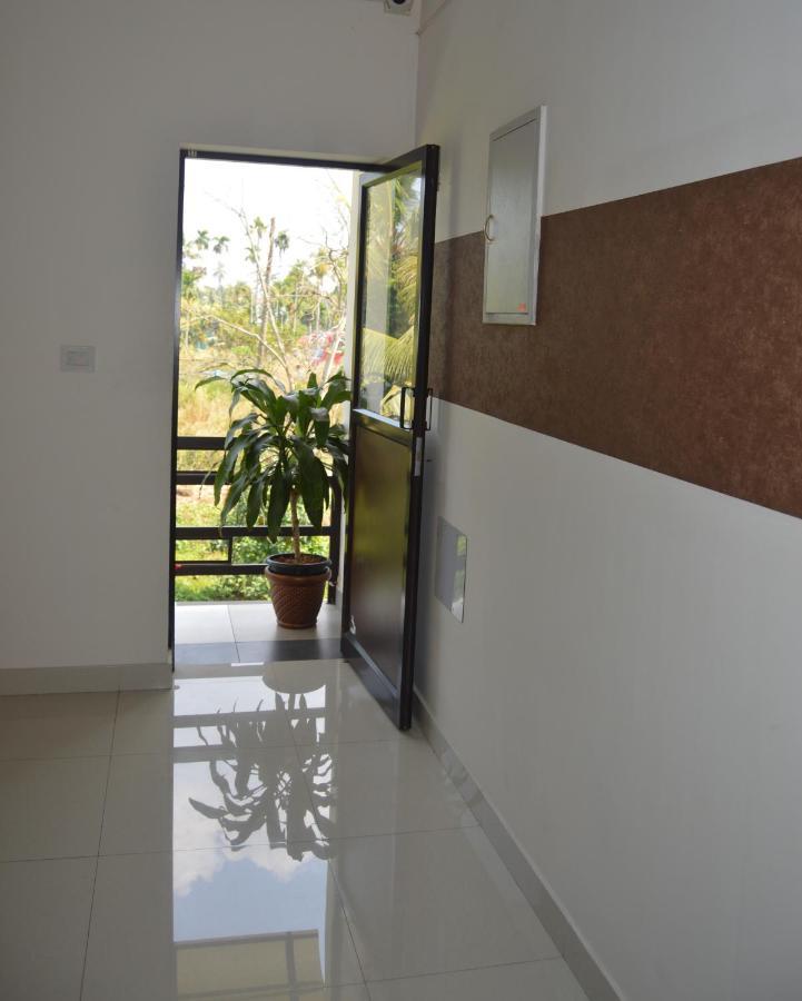 Coral Homes Kochi ภายนอก รูปภาพ